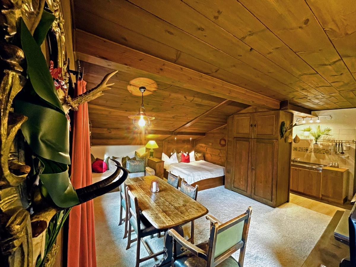 Goldspecht - Boho Appartements Saalbach-Hinterglemm Bagian luar foto