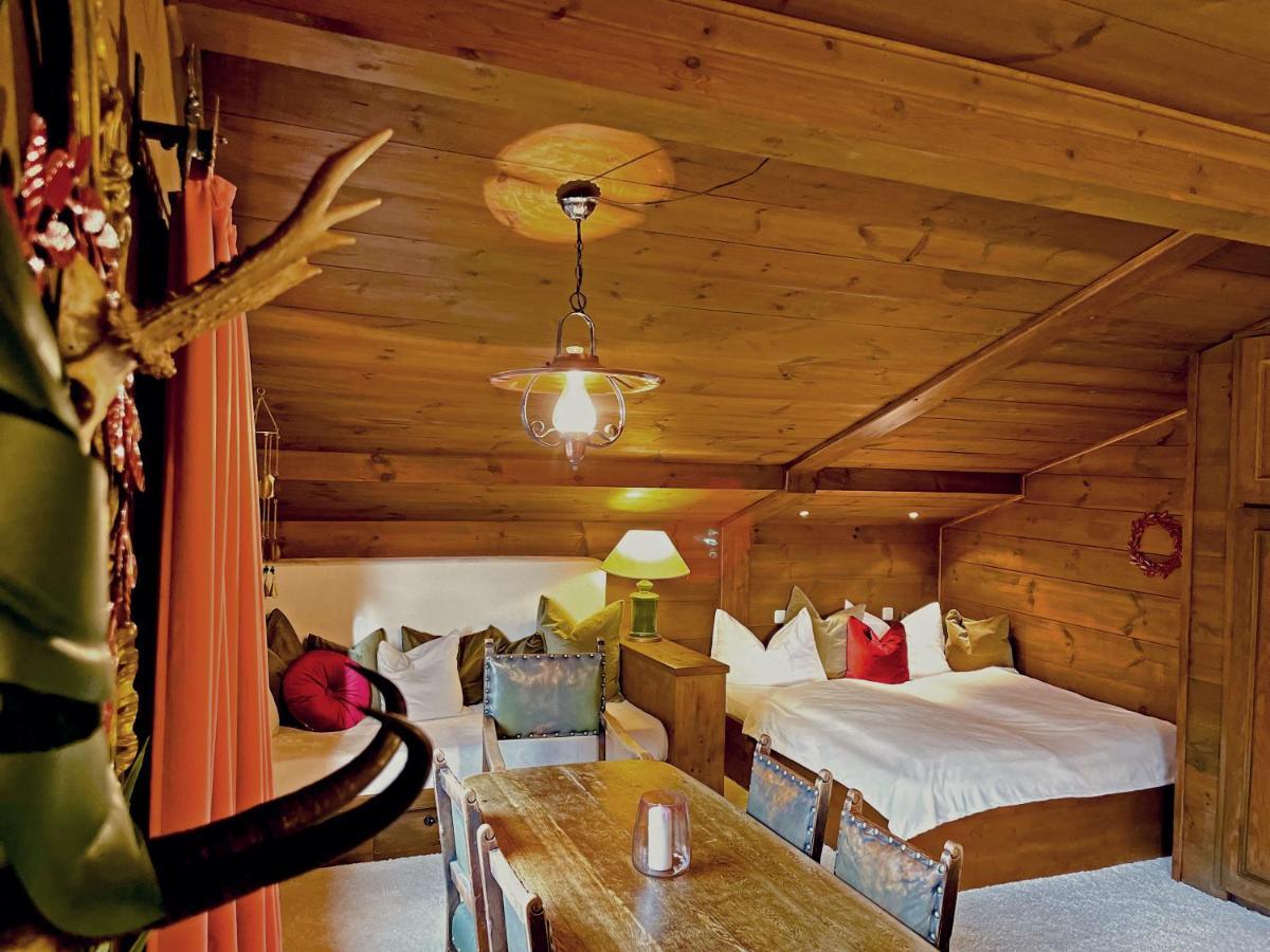 Goldspecht - Boho Appartements Saalbach-Hinterglemm Bagian luar foto