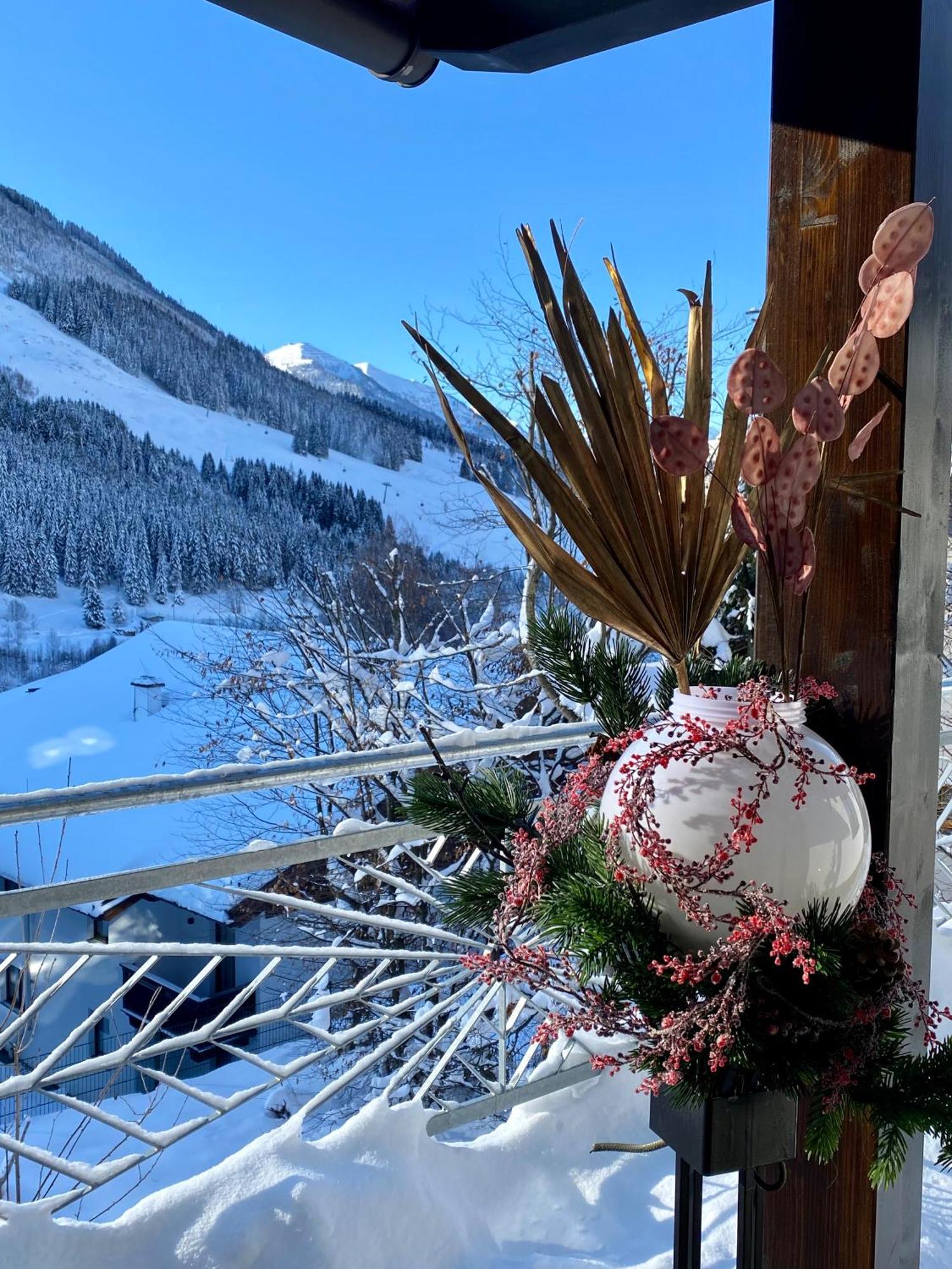 Goldspecht - Boho Appartements Saalbach-Hinterglemm Bagian luar foto